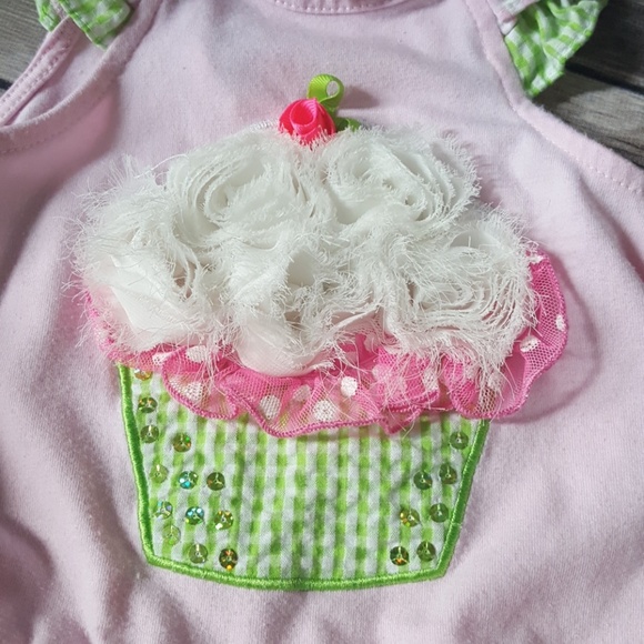 🌸$3 SALE! Sz 9m Cupcake top - Picture 2 of 2